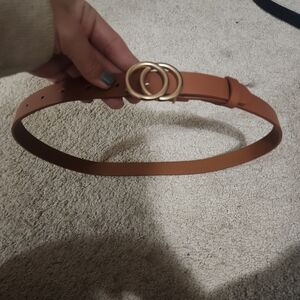 Elegant Tan Belt with Gold Buckle